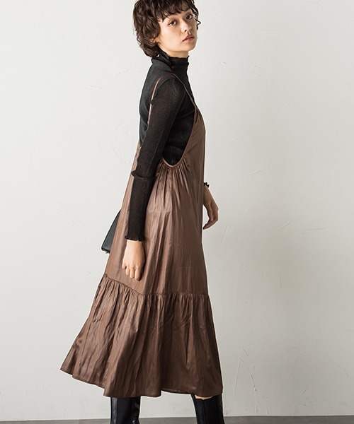 socolla(ソコラ)の「【socolla】レザー風ティアードキャミワンピース(ワンピース・レディース・ブラック/ブラウン・S/M)」の20枚目の写真
