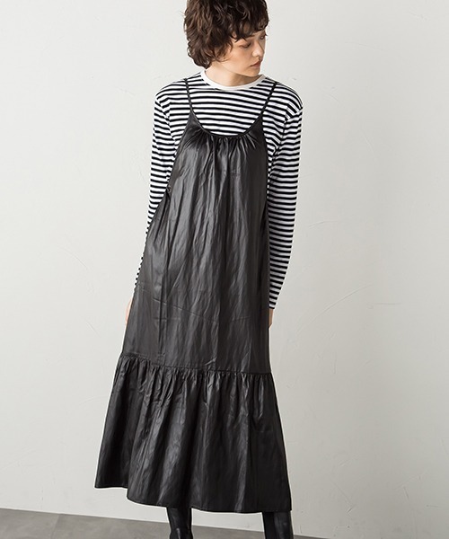 socolla(ソコラ)の「【socolla】レザー風ティアードキャミワンピース(ワンピース・レディース・ブラック/ブラウン・S/M)」の21枚目の写真