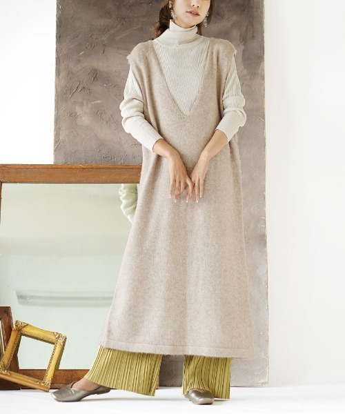 e-zakkamania stores（イーザッカマニアストアーズ）の「バックスリット ブークレーニット（ワンピース・レディース・ベージュ/ブラウン/杢グレー・M）」の3枚目の写真