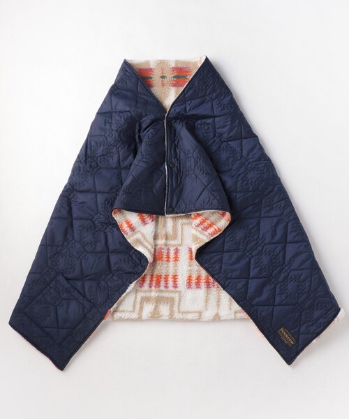 PENDLETON(ペンドルトン)の「PENDLETON/ペンドルトン QUILTING STOLE PONCHO(ストール/ショール・レディース・ブラック/ネイビー/キャメル・ONE SIZE)」の3枚目の写真