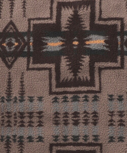 PENDLETON(ペンドルトン)の「PENDLETON/ペンドルトン QUILTING STOLE PONCHO(ストール/ショール・レディース・ブラック/ネイビー/キャメル・ONE SIZE)」の8枚目の写真