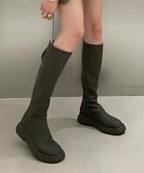 La-gemme（ラジェム）の「フェイクレザーロングブーツ（ブーツ・レディース・ブラック/ブラック系その他/キャメル/ホワイト・35/36/37/38/39/40）」の12枚目の写真