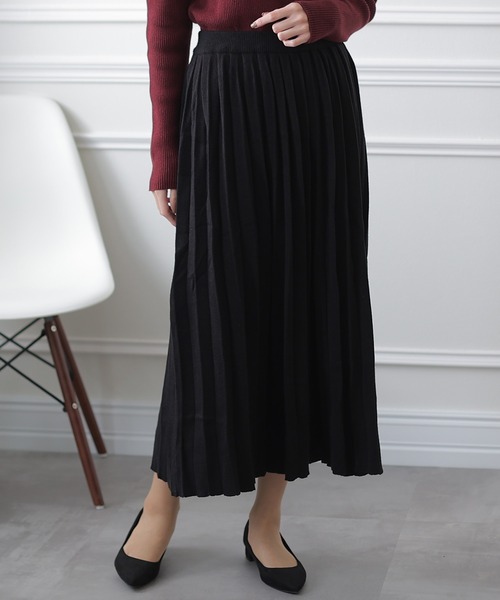 ElegChic(エレグシック)の「カシミアタッチニット プリーツ スカート (スカート・レディース・ブラック/ベージュ/ネイビー・X-LARGE/MEDIUM/XXX-LARGE)」の2枚目の写真