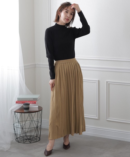 ElegChic(エレグシック)の「カシミアタッチニット プリーツ スカート (スカート・レディース・ブラック/ベージュ/ネイビー・X-LARGE/MEDIUM/XXX-LARGE)」の7枚目の写真
