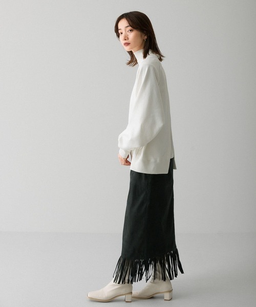 KBF(ケイビーエフ)の「フェイクスエードフリンジスカート(スカート・レディース・グリーン/ベージュ系その他/キャメル・ONE)」の6枚目の写真