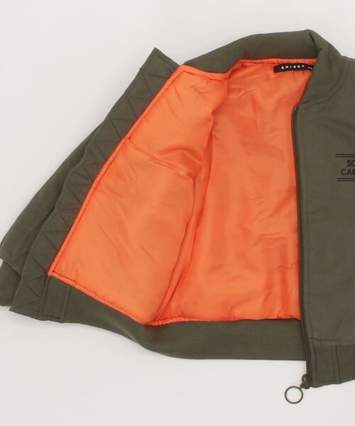 THE CASUAL（カジュアル）の「中綿入りMA-1ジャケット キッズ（MA-1・キッズ・カーキ/ブラック/カーキ系/ブラック系/チャコール/グレー系・120cm/160cm/150cm/130cm/140cm/110cm）」の11枚目の写真