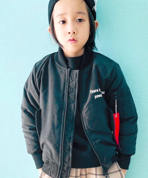 THE CASUAL（カジュアル）の「中綿入りMA-1ジャケット キッズ（MA-1・キッズ・カーキ/ブラック/カーキ系/ブラック系/チャコール/グレー系・120cm/160cm/150cm/130cm/140cm/110cm）」の14枚目の写真