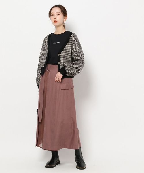 mysty woman（ミスティウーマン）の「幾何柄ショートカーディガン 264938（カーディガン/ボレロ・レディース・ブラック/ベージュ/ネイビー/ラベンダー・FREE）」の5枚目の写真