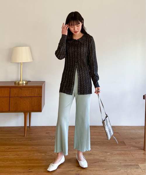EPIMI E'PIMMY(エピミエピミー)の「〈Set upにも〉透かし編みラメニットシャツカーディガン(ニット/セーター・レディース・ブラック/オフホワイト/グリーン/グレイッシュベージュ・MEDIUM)」の16枚目の写真
