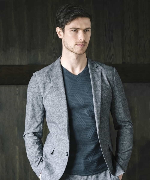 MICHEL KLEIN HOMME (ミッシェルクランオム)の「テーラードジャケット(テーラードジャケット・メンズ・ネイビー/グレー/ブルー・MEDIUM/LARGE/X-LARGE)」の2枚目の写真