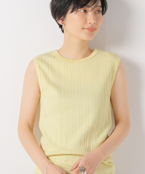 IENA(イエナ)の「スーピマランダムリブノースリーブ(Tシャツ/カットソー・レディース・チャコールグレー/イエロー/ホワイト/ブラック・FREE)」の4枚目の写真