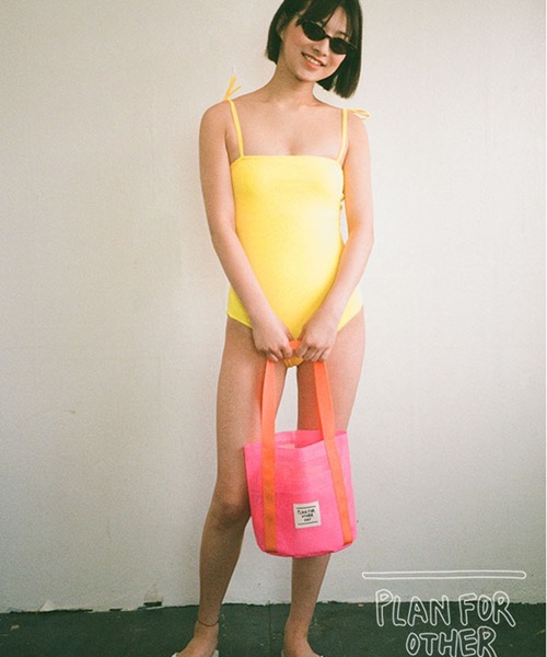 Bonjour Girl(ボンジュールガール)の「【Planforotherday/プラン・フォー・アザーデイ】SWIMMER Bag スウィマートートバッグ(トートバッグ・レディース・ピンク/ブルー・FREE)」の4枚目の写真