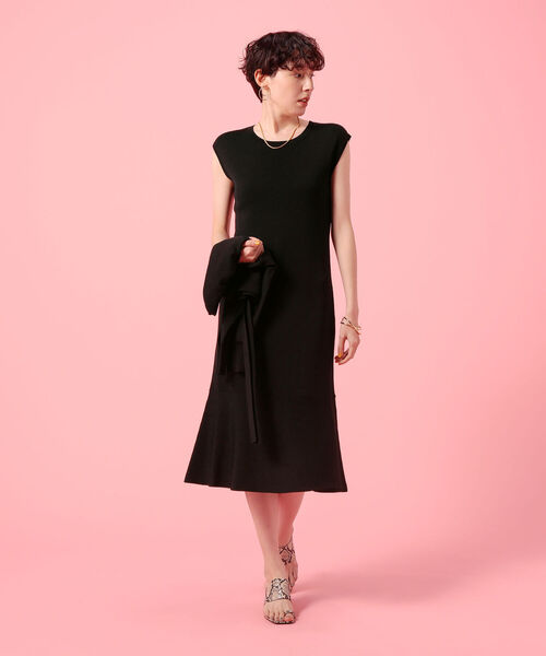 NOLLEY’S Sophi(ノーリーズソフィ)の「マーメイドニットワンピース(ワンピース・レディース・ブラック/サックスブルー・36/38)」の2枚目の写真