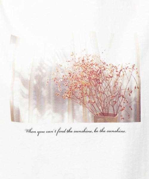 mysty woman(ミスティウーマン)の「コラボフォトプリントショートTシャツ 294679(Tシャツ/カットソー・レディース・ホワイト系2/ホワイト系5/ホワイト系8・FREE)」の22枚目の写真