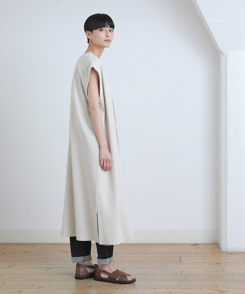 Plantation（プランテーション）の「アーバンジャージ/ロングベスト / (O)（ベスト・レディース・ベージュ/ネイビー・M size）」の4枚目の写真