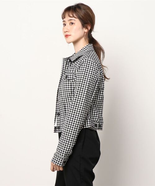 Guess（ゲス）の「Romina Jacket（テーラードジャケット・レディース・ホワイト×ブラック・SMALL/X-SMALL/MEDIUM）」の5枚目の写真