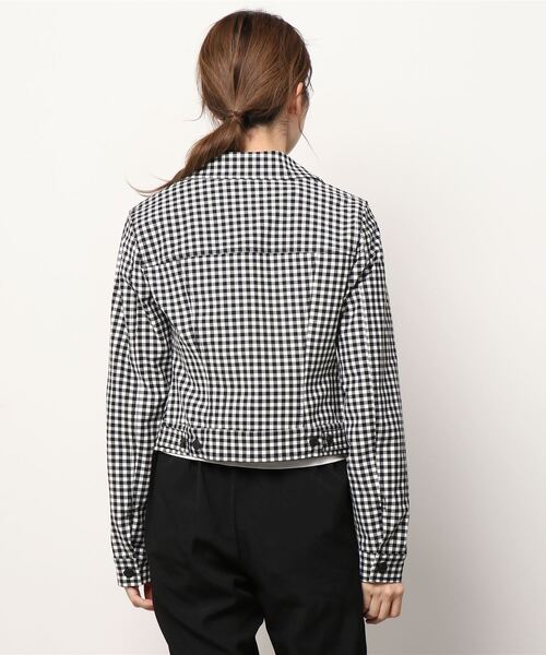 Guess（ゲス）の「Romina Jacket（テーラードジャケット・レディース・ホワイト×ブラック・SMALL/X-SMALL/MEDIUM）」の6枚目の写真