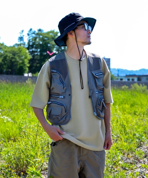 ZIP FIVE（ジップファイブ）の「【ZIP FIVE】ドライワッフル　オーバーサイズ サーマル半端袖Tシャツ【吸水速乾COOL素材】【クルー/ヘンリーネック】（Tシャツ/カットソー・メンズ・ブラック/ベージュ/イエロー/ブルー/グリーン/アイボリー/アイボリー系1/グリーン系/グレー系/イエロー系/オートミール/ブルー系/アイボリー系/ブラック系/チャコール/ベージュ系・LARGE/MEDIUM）」の18枚目の写真