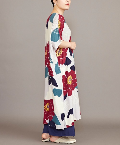 カヤ（カヤ）の「【カヤ】ジャポネズリ 銘仙牡丹ワンピース（ワンピース・レディース・ライトグレー/ネイビー/スミクロ・FREE）」の19枚目の写真