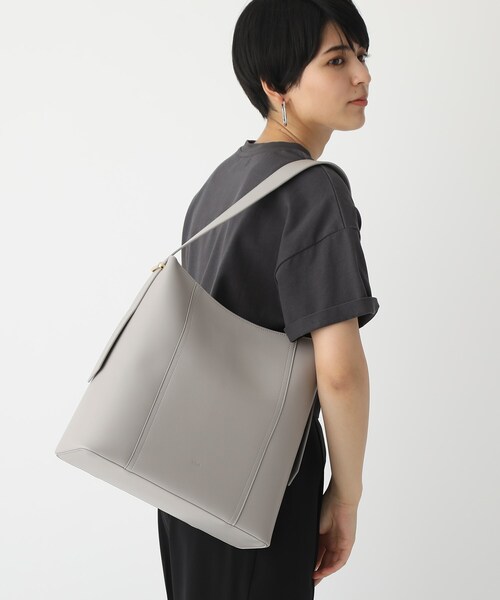 OPAQUE.CLIP（オペークドットクリップ）の「◆ワンショルダーバッグ【A4サイズ収納可能】（ショルダーバッグ・レディース・ブラック/ベージュ/グレー・00）」の2枚目の写真