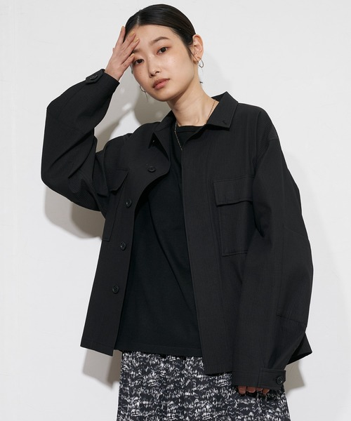 audrey and john wad（オードリーアンドジョンワッド）の「マイクロストライプジャガードシャツブルゾン -洗濯機洗い可-（ブルゾン・レディース・ブラック/ブラウン/オフホワイト・FREE）」の3枚目の写真