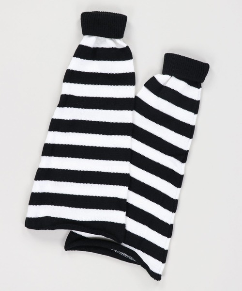 SPINNS(スピンズ)の「ボーダーワイドレッグカバー(レッグウォーマー・レディース・ホワイト×ブラック/ブラック×グレー/ピンク系その他・ONESIZE)」の7枚目の写真