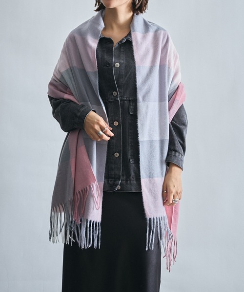 MAISON BREEZE（メゾンブリーズ）の「【MAISON BREEZE】フリンジカラフルビッグブロックチェック柄マフラー SCCH209（マフラー・レディース・その他4/その他7/その他6/その他1/その他2/その他3/その他5・FREE）」の11枚目の写真