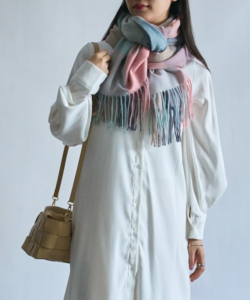 MAISON BREEZE（メゾンブリーズ）の「【MAISON BREEZE】フリンジカラフルビッグブロックチェック柄マフラー SCCH209（マフラー・レディース・その他4/その他7/その他6/その他1/その他2/その他3/その他5・FREE）」の12枚目の写真