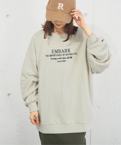 tiptop（ティップトップ）の「裏毛ロゴ刺繍BIGスウェット/トレーナー（スウェット・レディース・アイボリー/グレー/ブルー・FREE）」の4枚目の写真