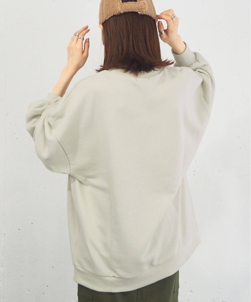 tiptop（ティップトップ）の「裏毛ロゴ刺繍BIGスウェット/トレーナー（スウェット・レディース・アイボリー/グレー/ブルー・FREE）」の5枚目の写真