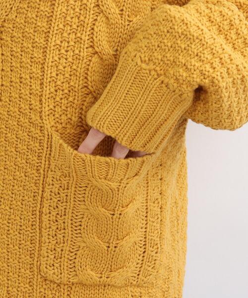 SHOO・LA・RUE（シューラルー）の「◆ゆるっと袖がこなれ見え！ざっくりケーブル柄カーディガン（カーディガン/ボレロ・レディース・ブラック/アイボリー/サンドベージュ/マスタード・00）」の5枚目の写真