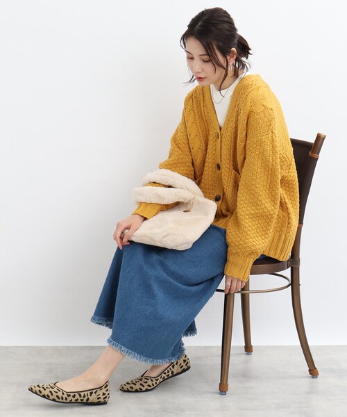 SHOO・LA・RUE（シューラルー）の「◆ゆるっと袖がこなれ見え！ざっくりケーブル柄カーディガン（カーディガン/ボレロ・レディース・ブラック/アイボリー/サンドベージュ/マスタード・00）」の18枚目の写真