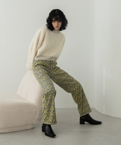 VACANCY（ヴァカンシー）の「ヴィンテージ柄ストレートスラックス