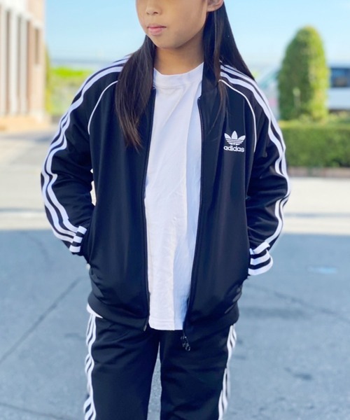 adidas(アディダス)の「adidas/アディダス SST TRACK TOP トラックジャケット(ジャージ・キッズ・ブラック/ブルー・130/160/140/150)」の14枚目の写真