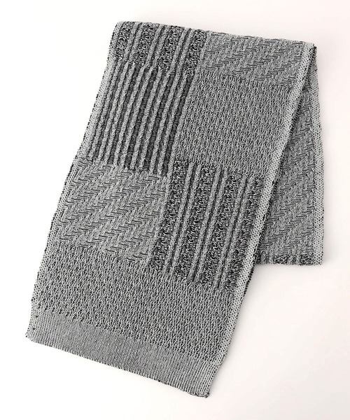 NICOLE CLUB FOR MEN（ニコルクラブフォーメン）の「総柄編地切替ｽﾄ-ﾙ（マフラー・メンズ・ホワイト系2/ホワイト系1/ブラック系・FREE）」の2枚目の写真