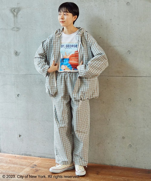 PAR ICI（パーリッシィ）の「NYC City Posters プリントTシャツ（Tシャツ/カットソー・レディース・ホワイト/カーキ・M/L）」の18枚目の写真