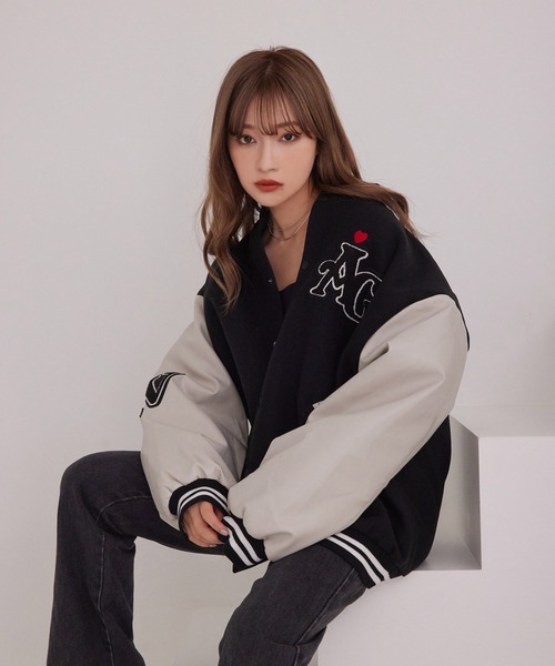 ANDGEEBEE(アンジービー)の「UNISEX ビッグスタジャン(スタジャン・レディース・ブラック×ブラック/ホワイト×ブラック・X-LARGE)」の3枚目の写真