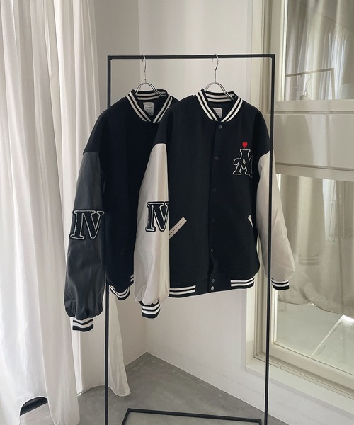 ANDGEEBEE(アンジービー)の「UNISEX ビッグスタジャン(スタジャン・レディース・ブラック×ブラック/ホワイト×ブラック・X-LARGE)」の5枚目の写真