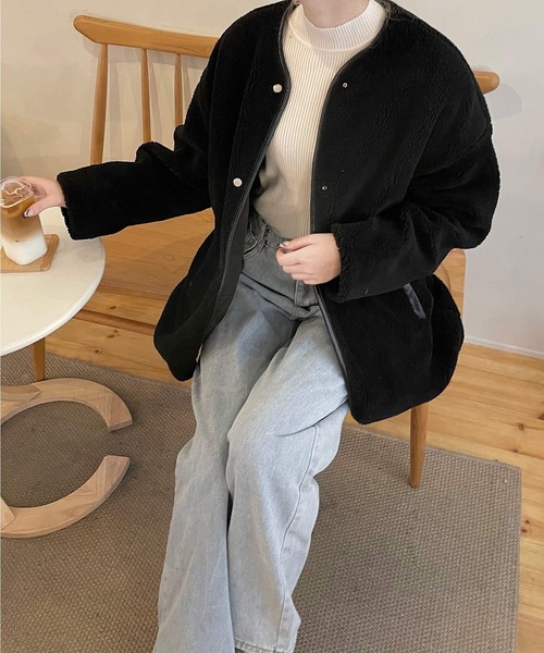shopnikoniko(ショップニコニコ)の「キルティング ボア リバーシブルコート パイピング もこもこ ノーカラージャケット(ノーカラージャケット・レディース・アイボリー/ブラック・フリー)」の10枚目の写真