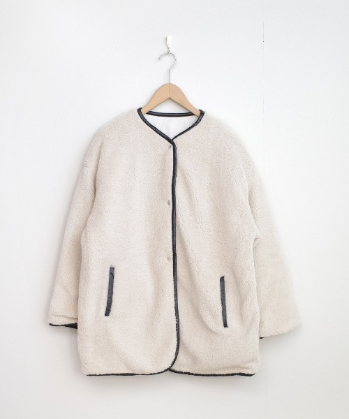 shopnikoniko(ショップニコニコ)の「キルティング ボア リバーシブルコート パイピング もこもこ ノーカラージャケット(ノーカラージャケット・レディース・アイボリー/ブラック・フリー)」の15枚目の写真