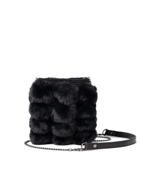 ANTEPRIMA/MISTO（アンテプリマミスト）の「ペーリ/ななめがけバッグファーバッグ/フェイクファー ポンポン（ショルダーバッグ・レディース・ブラウン/グレー/ブラック・ONE SIZE）」の2枚目の写真