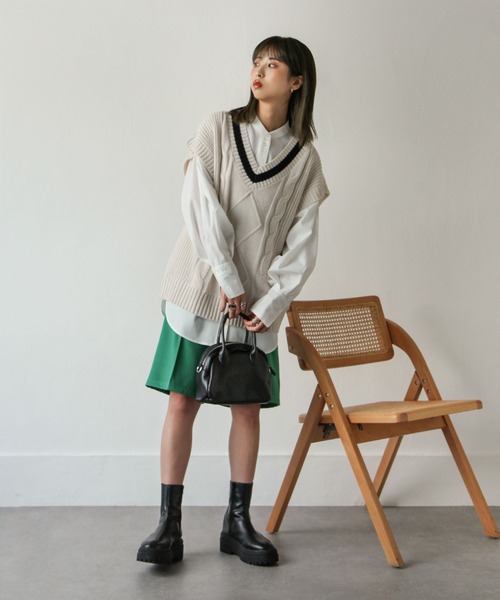 Chillfar(チルファー)の「センタープレスピンタックバミューダパンツ(その他パンツ・レディース・グレー/ブラック/カーキ/アイボリー/ダークブラウン/ピンク/グリーン/オレンジ・FREE)」の20枚目の写真