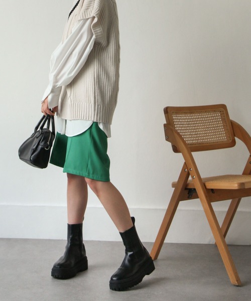 Chillfar(チルファー)の「センタープレスピンタックバミューダパンツ(その他パンツ・レディース・グレー/ブラック/カーキ/アイボリー/ダークブラウン/ピンク/グリーン/オレンジ・FREE)」の22枚目の写真