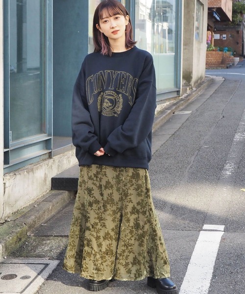 tiptop(ティップトップ)の「【ZOZO限定アイテム】裏起毛カレッジ刺繍スウェットプルオーバー(スウェット・レディース・ネイビー/グレー/オフホワイト/アイボリー/ボルドー/チャコールグレー・FREE)」の21枚目の写真