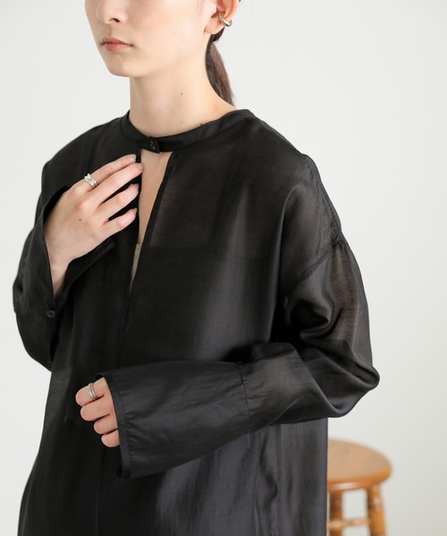 select MOCA(セレクトモカ)の「2WAYオープンスリーブシアーシャツワンピース(シャツワンピース・レディース・カーキ/ブラック/オフホワイト・FREE)」の12枚目の写真