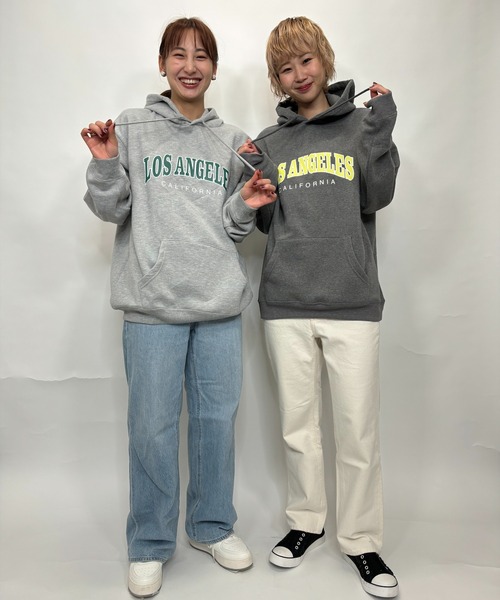 Alite cloth(アリーテクロス)の「LOSANGELSロゴプリントプルパーカー(パーカー・レディース・ブラック/チャコールグレー/グレー/オートミール・2XL/M/L/XL)」の15枚目の写真