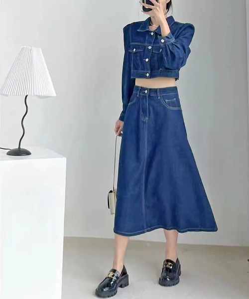 Jewelobe(ジュエローブ)の「クロップドジャケット×ロンスカデニムセットアップ(セットアップ・レディース・ネイビー/ブルー・M/L)」の7枚目の写真