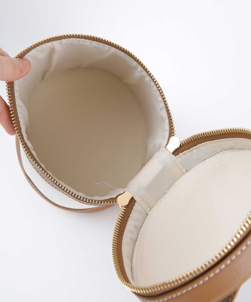 titivate(ティティベイト)の「バイカラーキャンバスバッグ(ショルダーバッグ・レディース・ブラウン/ブラック・FREE)」の15枚目の写真