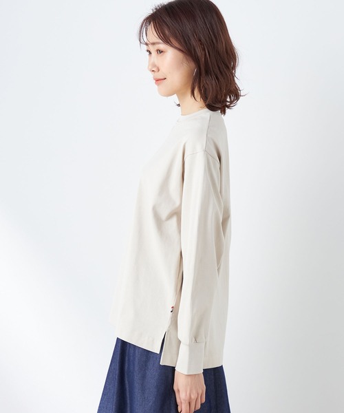 Petit Honfleur(プチオンフルール)の「モックネックTシャツ(Tシャツ/カットソー・レディース・チャコールグレー/ベージュ・L/M)」の4枚目の写真