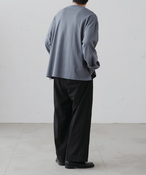 epnok（エプノック）の「ベーシックルーズロンTee（Tシャツ/カットソー・メンズ・ブラック/グレイッシュベージュ/オフホワイト/グレイッシュブルー・SMALL/MEDIUM/LARGE）」の9枚目の写真